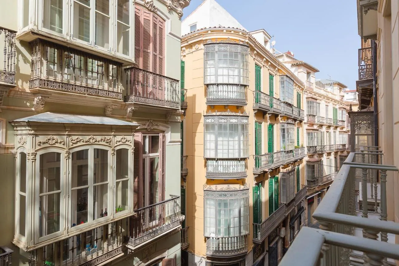 Balcones De Larios: Beautiful Balconies Next To Plaza De La Constitucion Apartment Malaga